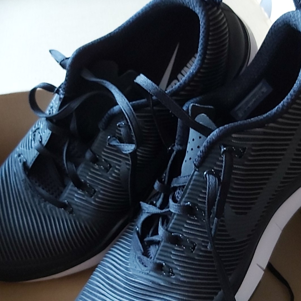 Men's Free Train Versatility Nikes